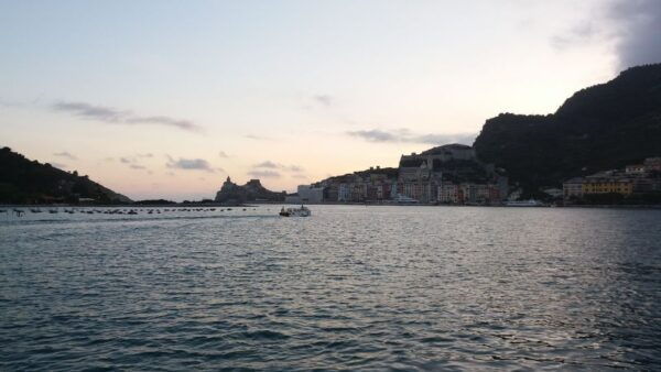 La Spezia: Porto Venere & Islands Sunset Boat Tour W/ Dinner - Frequently Asked Questions