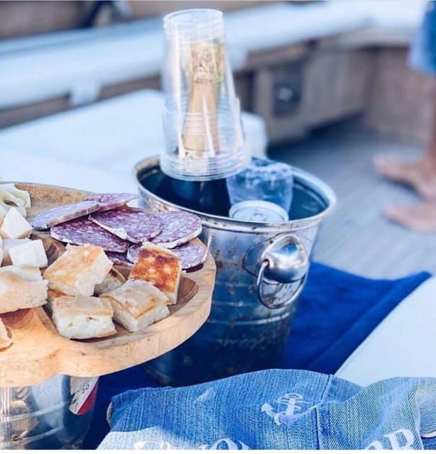 La Spezia: private tour, Portovenere, snorkeling, aperitivo - Food, Drinks, and Atmosphere Onboard