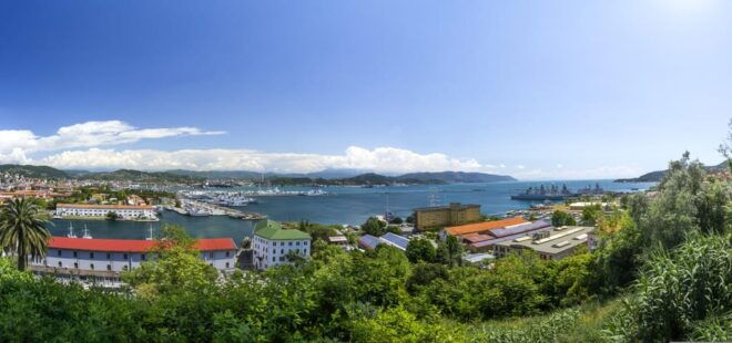 La Spezia - Private Walking Tour - Vibrant Atmosphere of Corso Cavour