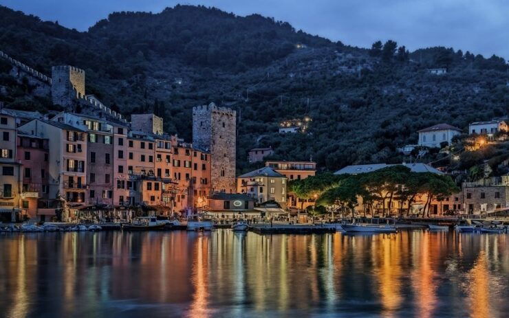 La Spezia: Sunset Boat Tour With Aperitif - Good To Know