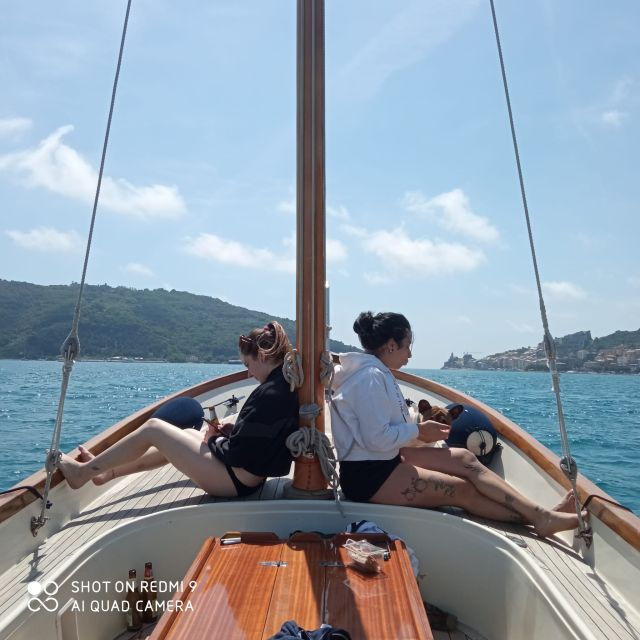 La Spezia: Sunset Boat Tour With Aperitif - Frequently Asked Questions