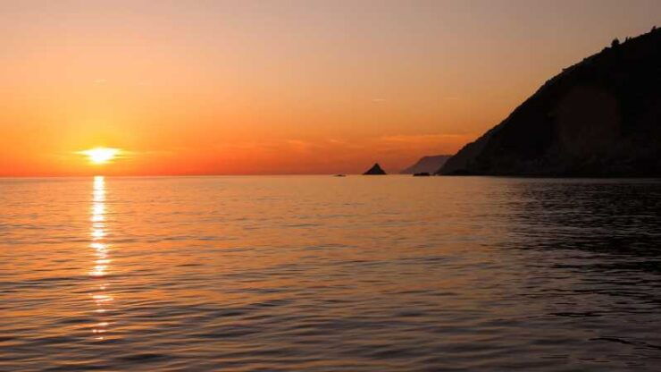 La Spezia: Sunset in Portovenere With Wine, Music & Focaccia - Highlights of the Sunset Cruise