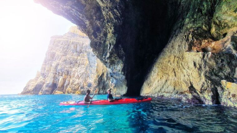 La Spezia: Sunset Kayak & Caves Tour With Swimming & Aperitif - Whats Included in the Experience
