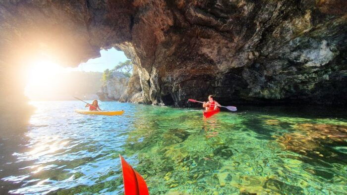La Spezia: Sunset Kayak & Caves Tour With Swimming & Aperitif - Reserve Your Spot Today