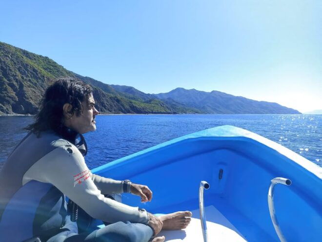 La Ventana Ocean Safari & Cerralvo Island 3 People Package - Encounter With Playful Dolphins