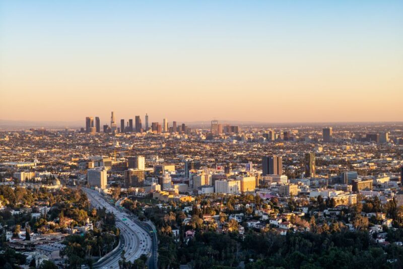 LA VIP Tour : Beverly Hills, Sunset Strip, & Hollywood Sign! - Transportation and Group Size