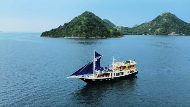 Labuan Bajo: 2 Nights Komodo Liveaboard on Phinisi Boat - Labuan Bajo: 2 Nights Komodo Liveaboard on Phinisi Boat