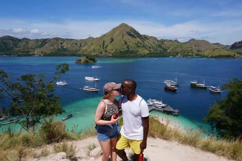 Labuan Bajo: 2D1N Komodo & Pink Beach Shared Boat Tour - Why This Tour Works Well