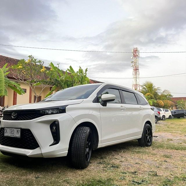 Labuan Bajo Airport Private Transfer - Booking and Meeting Details