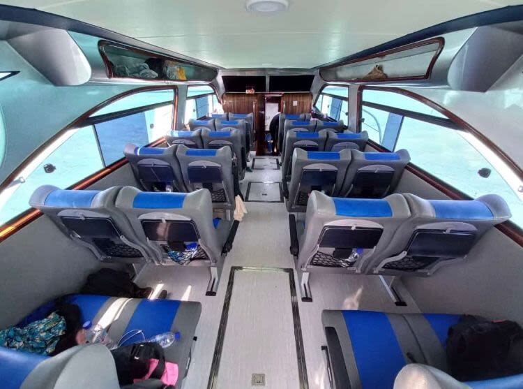 Labuan Bajo Full-Day Speedboat Tour by East Cruise Komodo - A full day that begins before sunrise