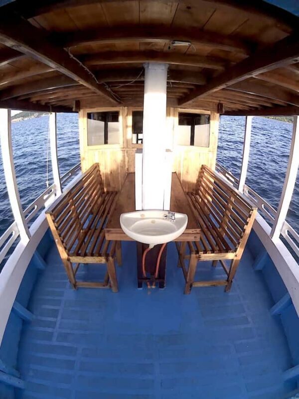 Labuan Bajo: Komodo 2D1N on Qifadjah Overnight Calm Sailing - An Introduction to the Experience