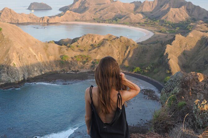 Labuan Bajo - Komodo multi day tour Using Luxury Pinishi Boat - An In-Depth Look at the 3-Day Komodo Tour