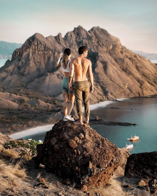 Labuan Bajo Pink & Padar Island Full-Day Small Group Tour - Komodo dragons: a guided walk, not a zoo visit