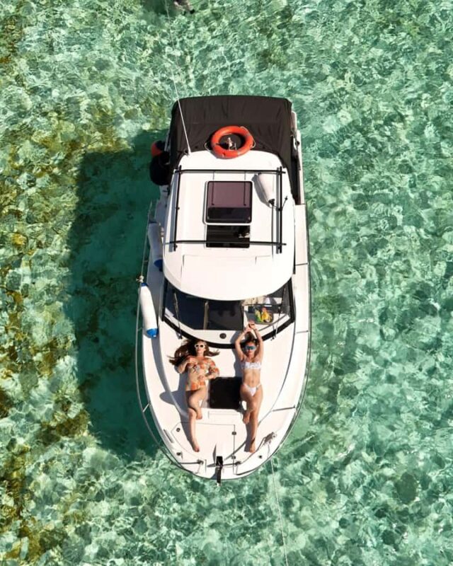 Labuan Bajo: Private Komodo & Island-Hop Yacht w/ Snorkel - Authentic Benefits from Real Reviews