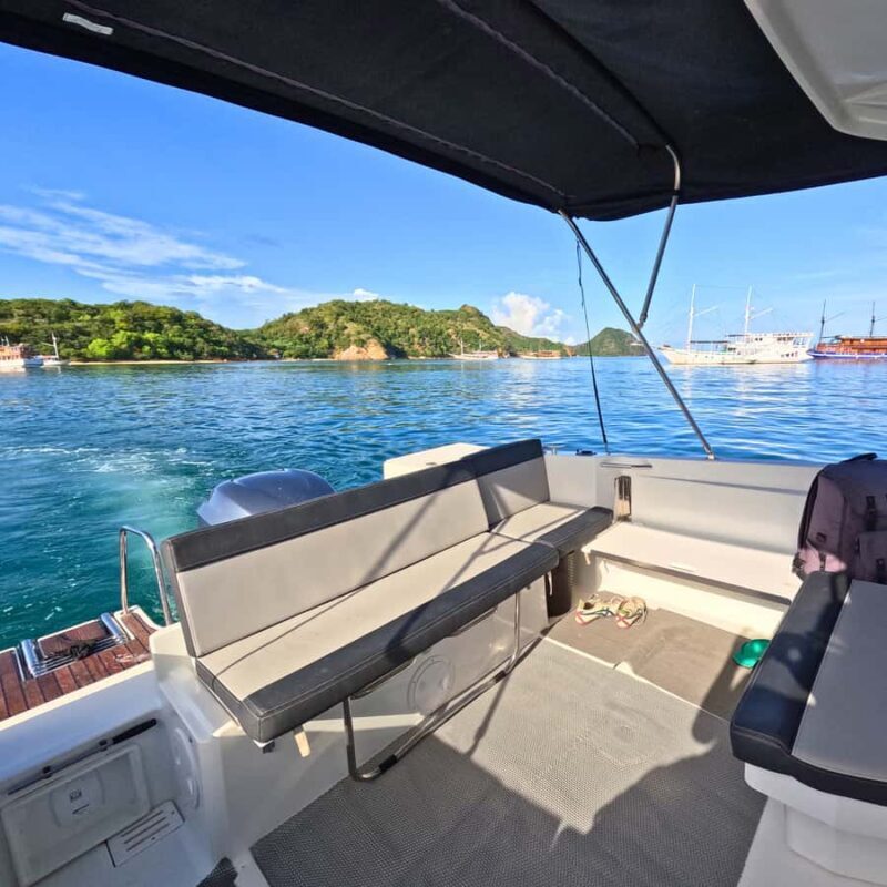 Labuan Bajo: Private Yacht Komodo Islands & Manta Snorkel - FAQs