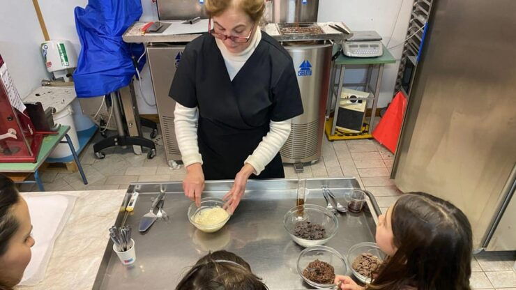 Laconi: Chocolate and Typical Liqueurs Workshop W/ Tasting - Artisanal Chocolate Making