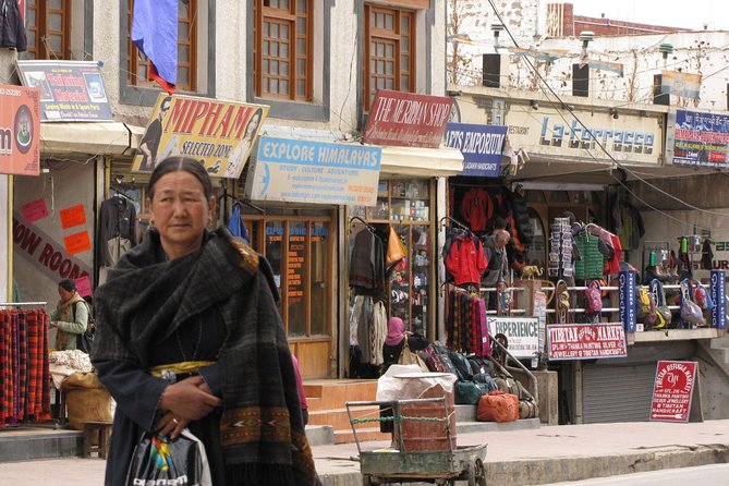 Laddakh Valley Tour (Leh, Nubra & Pangong Lake) - Booking Procedures