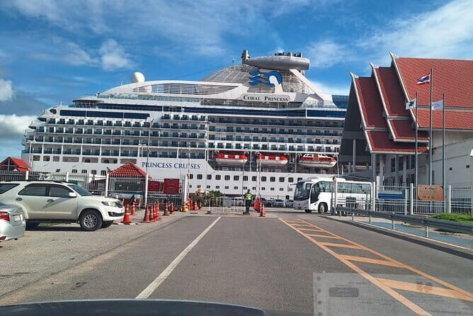 Laem Chabang to Bangkok Landmarks with Entrance Tickets & Lunch - Good To Know