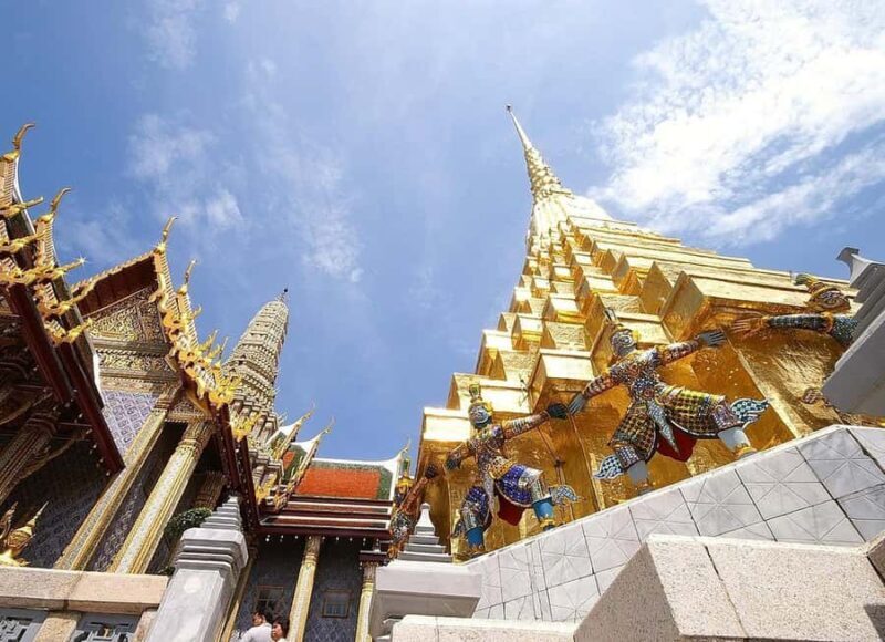 LaemChabang Port: 2 Days Bangkok Temples & Floating Market - A Closer Look at the 2-Day Bangkok & Floating Market Tour