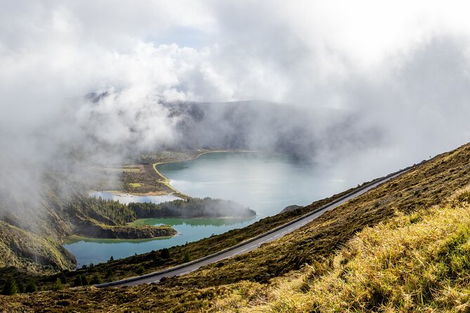 Lagoa Do Fogo Van Tour - Overview of Lagoa Do Fogo Van Tour