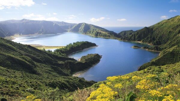 Lagoa Do Fogo: Volcano Geo Tour W/ Hot Springs - The Sum Up