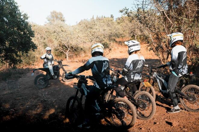 Lagos: Adventure Tours on Electric Motorbikes - Participant Requirements and Group Size