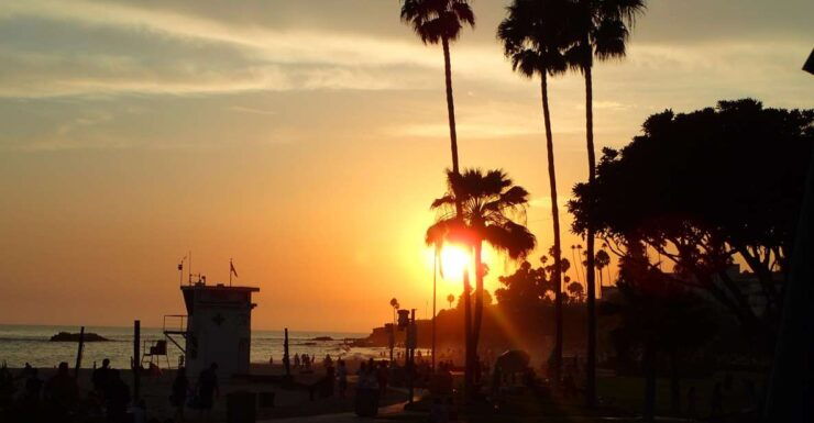 Laguna Beach: Scavenger Hunt Adventure - Activity Overview