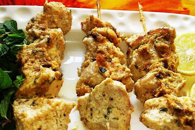 Lahori Food Experience - Must-Try Lahori Specialties