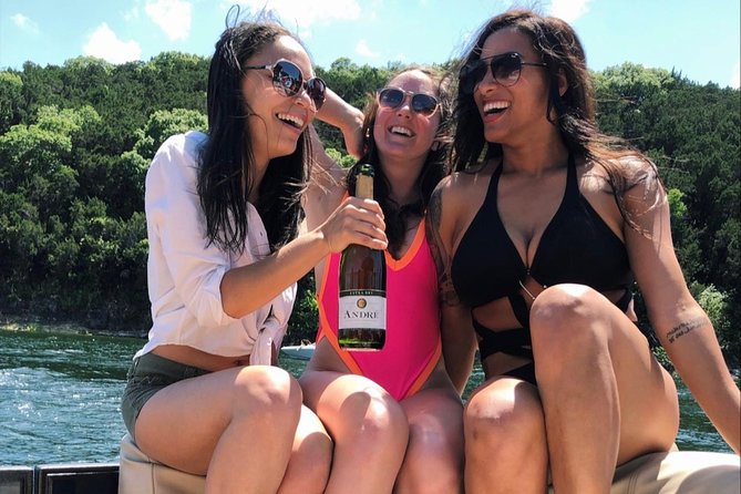 Lake Austin Private Cruise - The Benefits of a Private Boat Cruise
