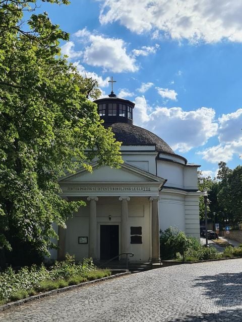 Lake Balaton and Herend Guided Tour - FAQ