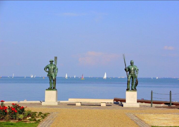 Lake Balaton Full-Day Tour From Budapest - Tour Duration and Guides