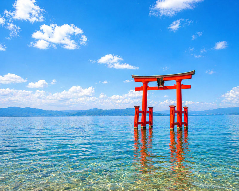 Lake Biwa, Shirahige Shrine, La Collina Omihachiman & Mangetsu-ji Ukimido One-Day Tour (Departing from Osaka/Kyoto) - Who will get the most from this tour