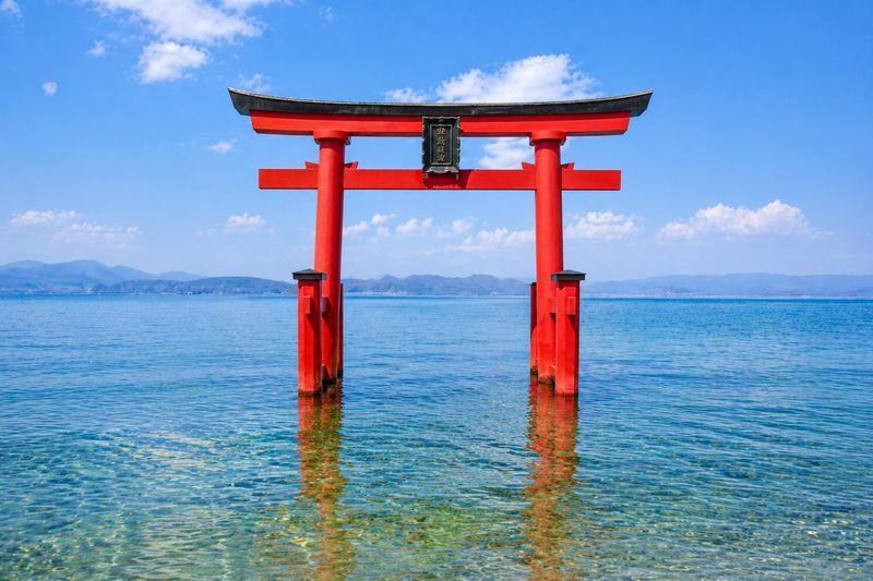 Lake Biwa, Shirahige Shrine, La Collina Omihachiman & Mangetsu-ji Ukimido One-Day Tour (Departing from Osaka/Kyoto) - Should you book this Lake Biwa day tour?