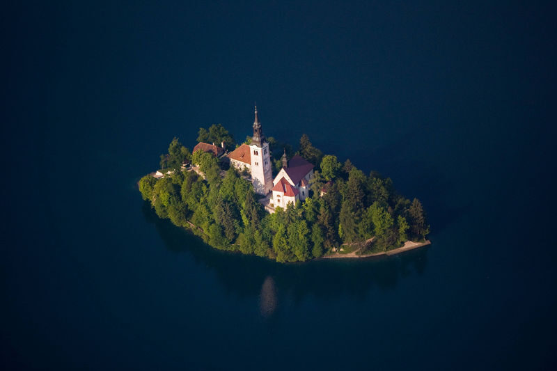 Lake Bled, Postojna Cave and Predjama Castle Day Tour - Predjama Castle: a fortress in the rock