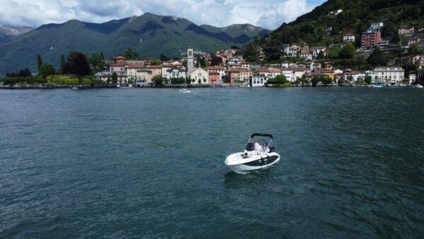 Lake Como: 3-Hour Boat Rental Without a License - Nearby Attractions