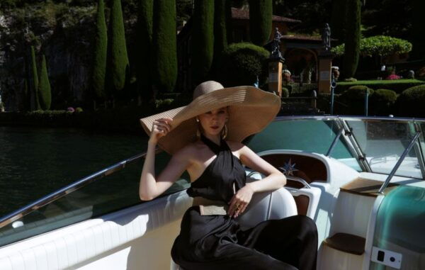 Lake Como: 4-Hour Luxury Speedboat Private Tour - Price and Duration
