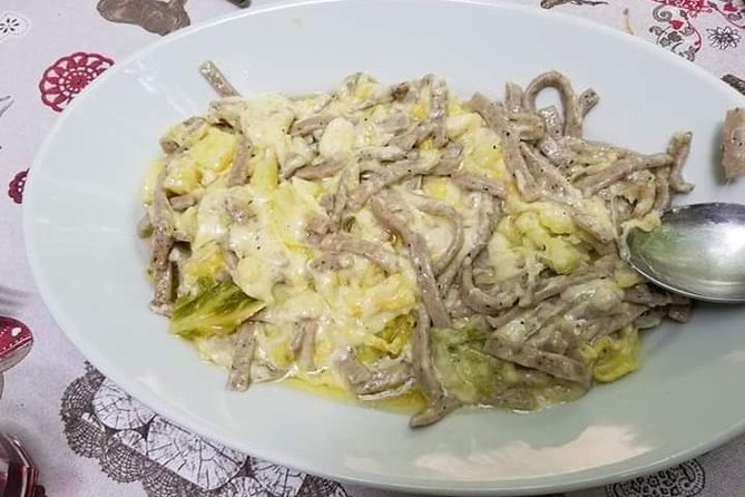 Lake Como and Valtellina Valley Small-Group Tour From Milan - Tour Itinerary