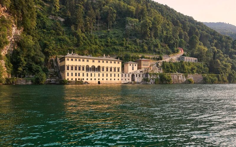 Lake Como boat tour with hot drink in Como - Practical Checks Before You Book