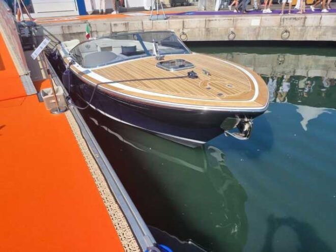 Lake Como: Cruise, Bellano Gorge and Audioguide of the Lake - Inclusions and Amenities