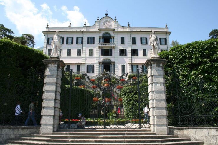 Lake Como: Highlights Tour With a Local by Private Car - Tour Details
