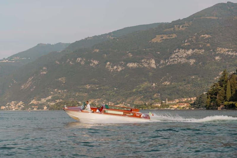 Lake Como: Private Wooden Speedboat Tour (11 people) - Exploring Lake Como from the Water: What to Expect