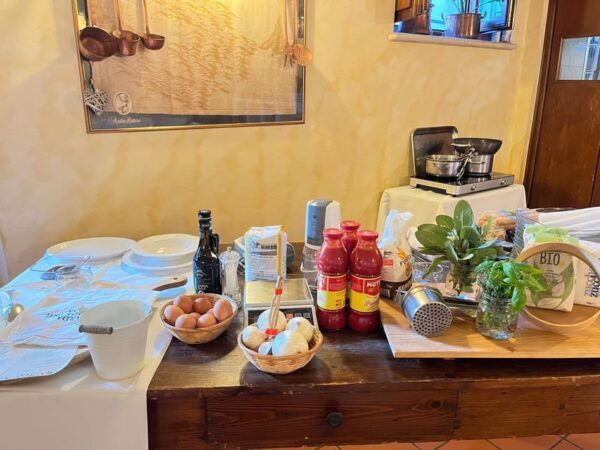 Lake Garda: Small Group Cooking Class Experience With Wines - Scenic Class Setting