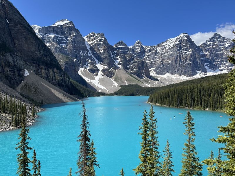 Lake Louise, Moraine/Johnston Canyon, Emerald Lake and Banff Town - Lake Louise, with time for lunch nearby