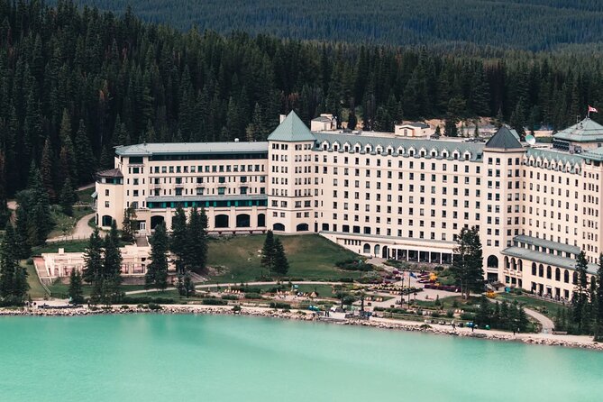 Lake Louise, Moraine Lake & Banff Tour - Pickup and Start Time