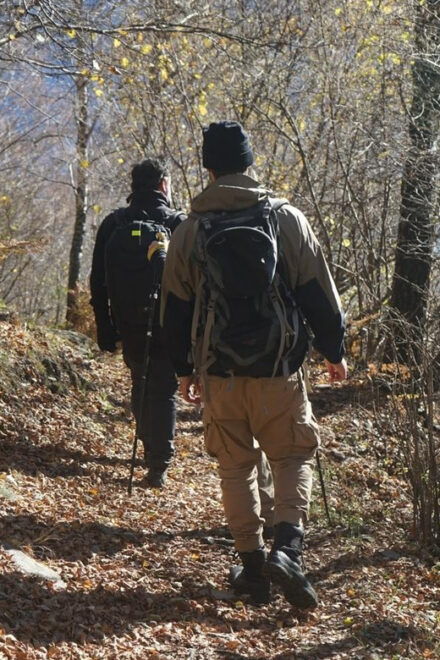 Lake Maggiore: Smugglers Trekking Across the Border - Pickup and Languages