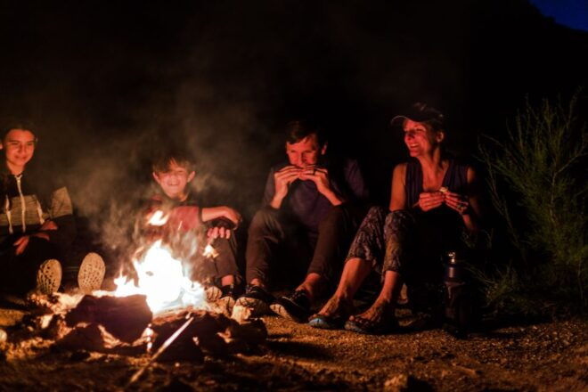 Lake Mead: Sunset Kayaking Tour With Dinner and Campfire - Dinner and Campfire