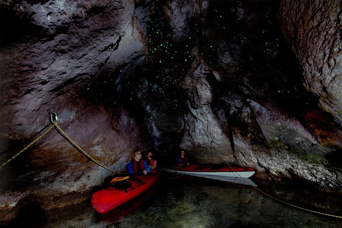 Lake Rotoiti Evening Kayak Tour Including Hot Springs, Glowworm Caves and BBQ Dinner - Visit Glowworm Caves and Hot Springs