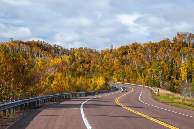 Lake Superior North Shore: Iconic Views Driving Tour - Tour Features
