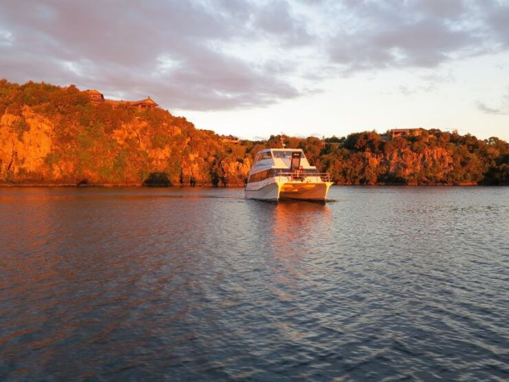 Lake Taupo: 1.5-Hour Maori Rock Carvings 5:00 PM Cruise - Activity Details and Features