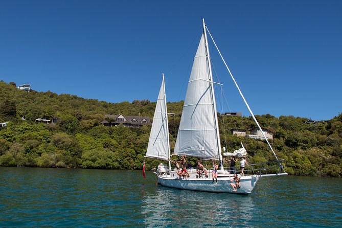 Lake Taupō Private Day Tour From Auckland to MāOri Rock Carvings - Additional Information